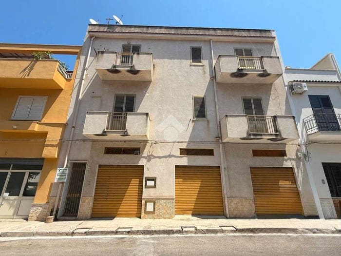 Casa con 6 locali in vendita in Via Roma, Centro, Cinisi