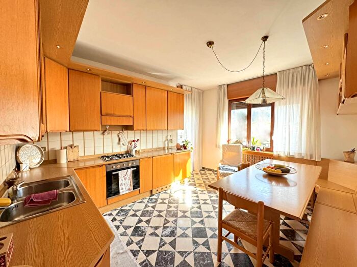 Casa con 5 locali in vendita in Via Bruno dal Maso, Altissimo