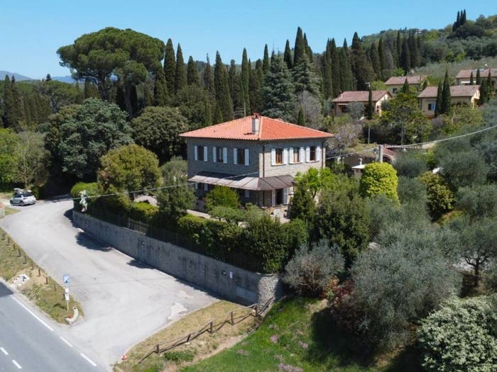 Casa con 6 locali in vendita in Località Riccio, Cortona