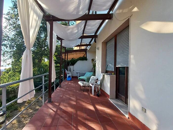 Appartamento con 5 locali in vendita in Pietralacroce, Ancona