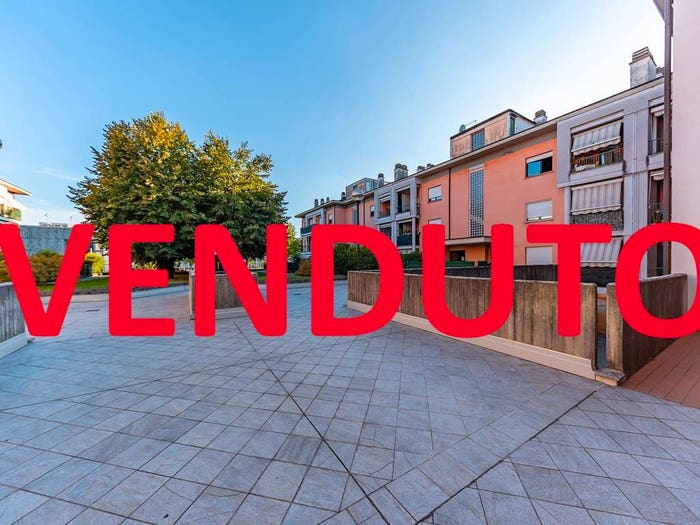 Appartamento bilocale in vendita in Via De Nicola, Centro, Lainate