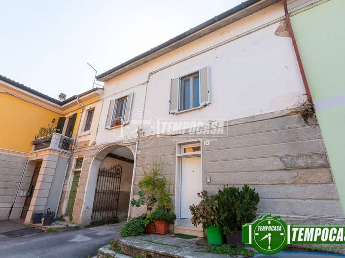 Appartamento trilocale in vendita in Via Carlo Rosselli, Centro, Casalpusterlengo