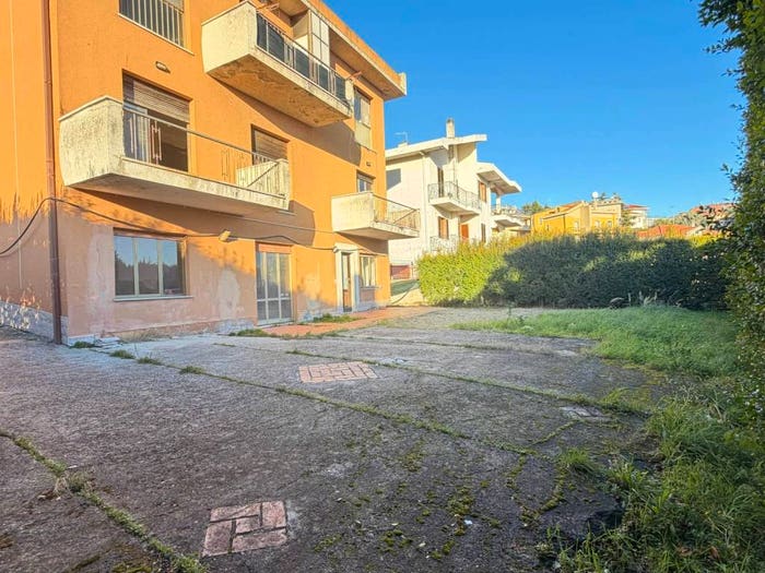 Casa con 6 locali in vendita in Via Biagio Miraglia, Mater Domini Cavita, Catanzaro