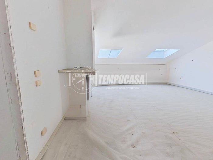 Appartamento trilocale in vendita in Via delle Torri, Ascoli Piceno