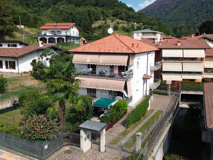 Appartamento trilocale in vendita in Via Bersaglio, Centro, Almenno San Salvatore