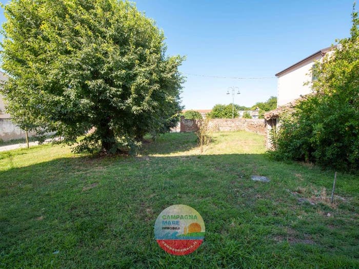 Casa con 6 locali in vendita in Via Novembre, Centro, Codigoro