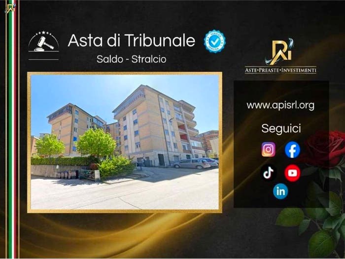 Appartamento con 6 locali in vendita in De Petris, Centro, Campobasso