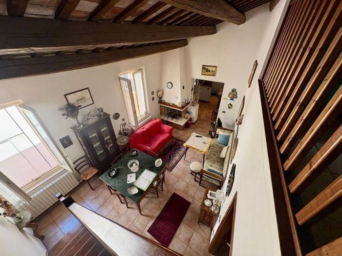 Appartamento con 5 locali in vendita in Piazza Benedetto Cairoli, Centro, Fabriano