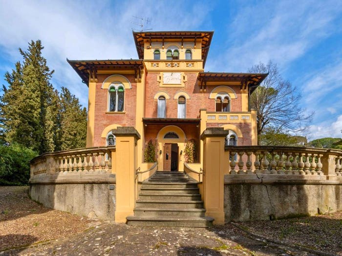 Casa con 6 locali in vendita in Via Bolognese, Bolognese, Firenze