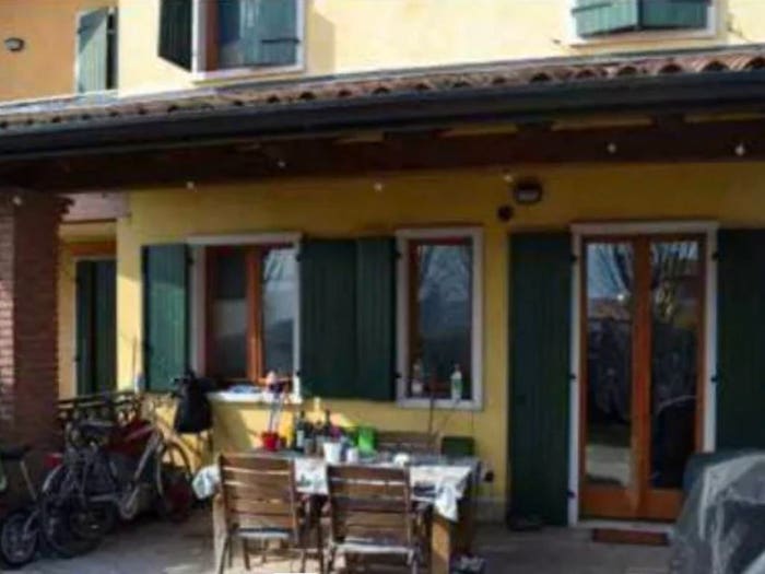 Casa con 5 locali in vendita in Via Aprile, Albaré Stazione, Costermano sul Garda