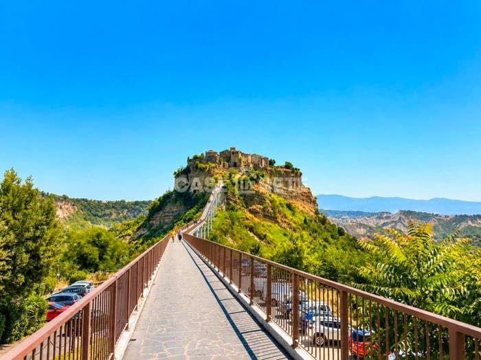 Appartamento quadrilocale in vendita in Piazza San Donato, Bagnoregio