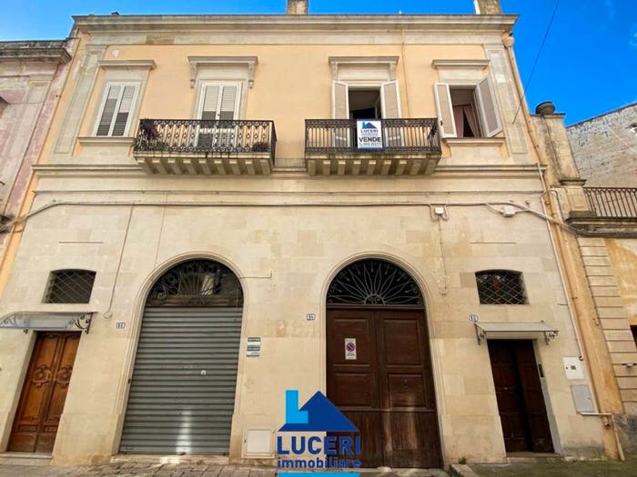 Casa con 5 locali in vendita in Via Caracciolo, Centro, Galatina
