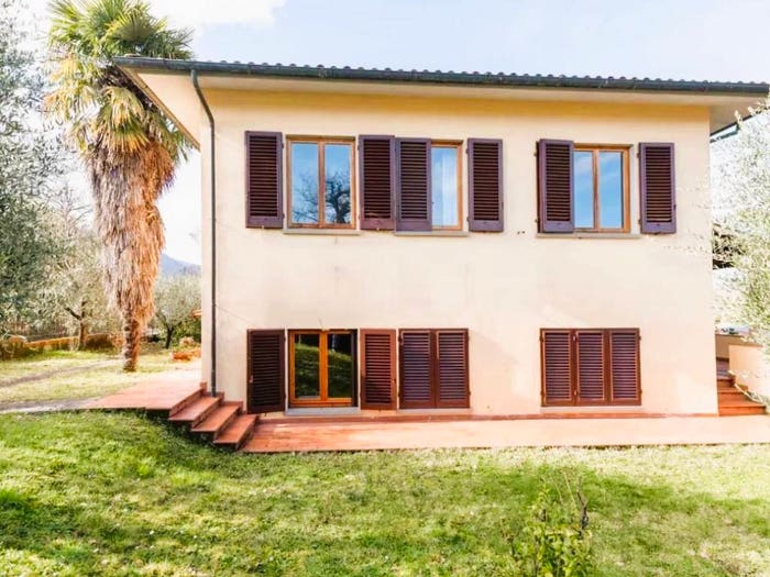 Casa con 6 locali in vendita in Strada Provinciale del BrolloPoggio alla Croce, Loppiano Pian Delle Macchie, Figline e Incisa Valdarno