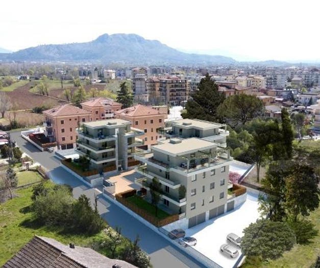 Appartamento quadrilocale in vendita in Via Sferracavalli, Cassino
