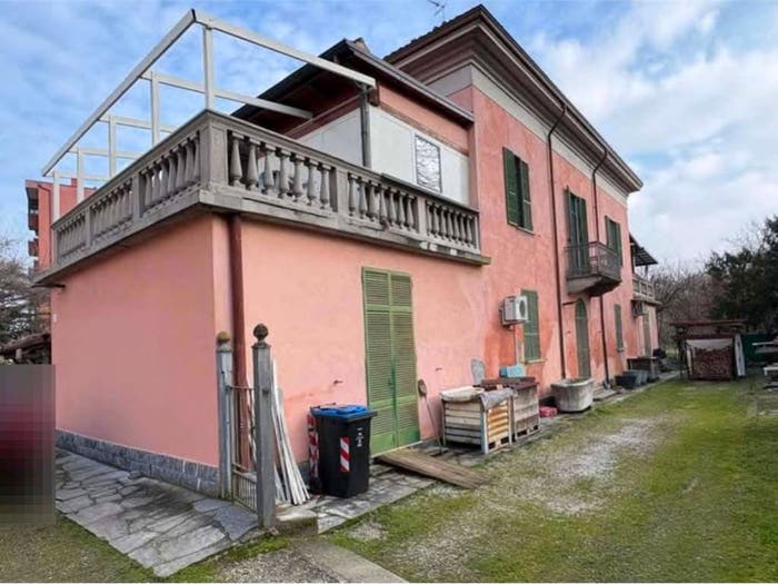 Appartamento con 6 locali in vendita in Strada Farnesiana, Farnesiana, Piacenza