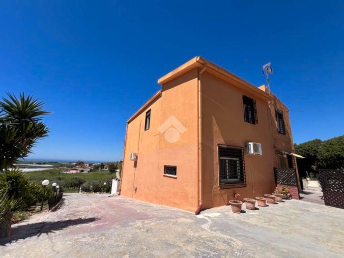 Casa con 6 locali in vendita in Contrada Mandrascava, San Leone Villaseta Villaggio, Agrigento