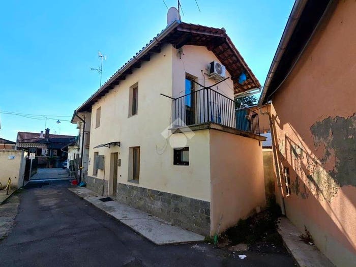 Casa trilocale in vendita in Vicolo Balla, Cittadella Villaggio Dalmazia, Novara