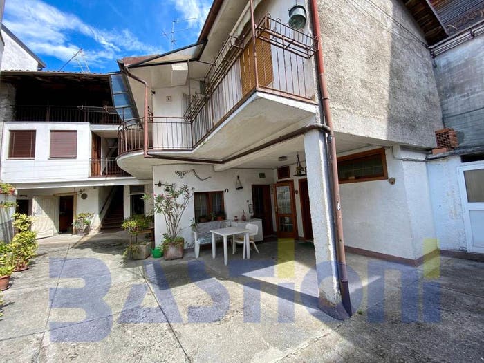 Casa con 6 locali in vendita in Centro, Clusone