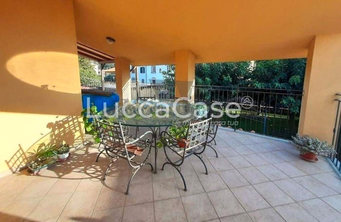 Casa con 6 locali in vendita in Mugnano, Lucca