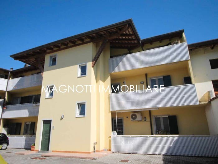 Appartamento trilocale in vendita in Via Basaldella, Zuglianoterenzanocargnacco, Pozzuolo del Friuli