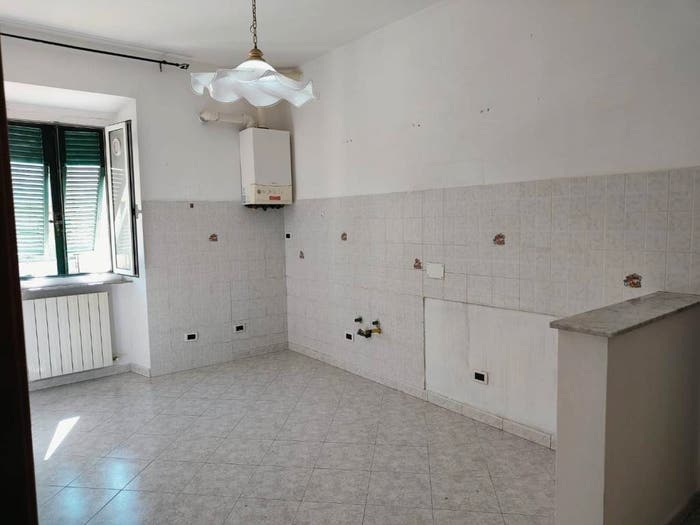 Appartamento trilocale in vendita in Via Vincenzo Malenchini, Cavour San Carlo, Livorno