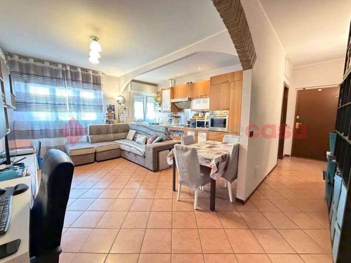 Appartamento trilocale in vendita in Via Milano, Centro, Cesano Boscone