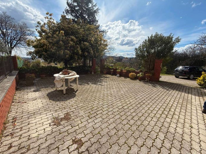 Casa con 6 locali in vendita in Viale Antonio Gramsci, Centro, Barberino di Mugello