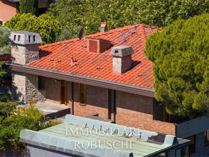 Casa con 6 locali in vendita in Via Bolognese, Bolognese, Firenze