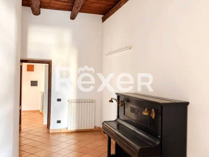 Appartamento con 6 locali in vendita in Via Santa Lucia, Centro Storico, Cosenza