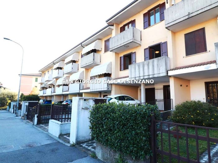 Casa quadrilocale in vendita in Desenzanino, Desenzano del Garda