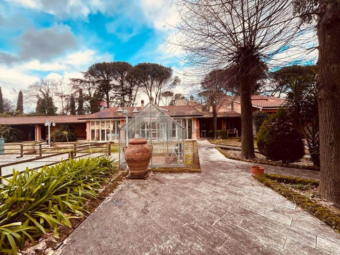 Casa con 6 locali in vendita in Via di Santa Maria di Galeria, Osteria Nuova, Roma