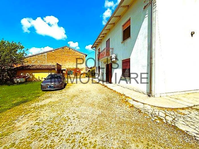 Casa quadrilocale in vendita in Via Martiri della Libertà, Fossa, Concordia sulla Secchia
