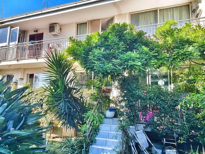 Casa con 6 locali in vendita in Via Ripuaria, Varcaturo, Giugliano in Campania
