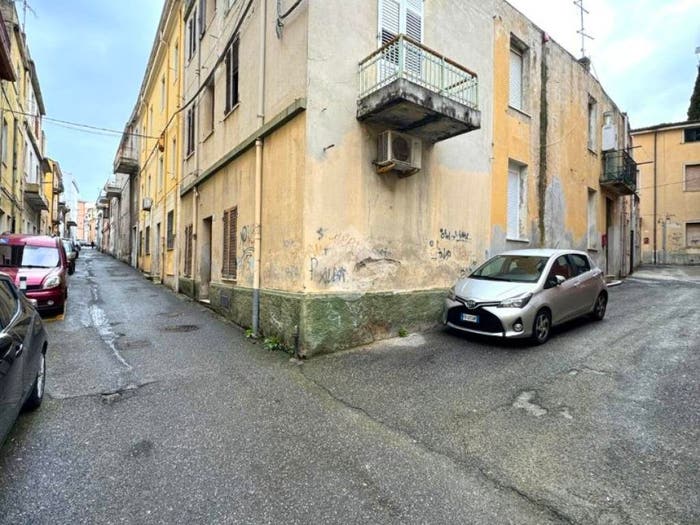 Casa quadrilocale in vendita in Via XX settembre, Centro, Nuoro