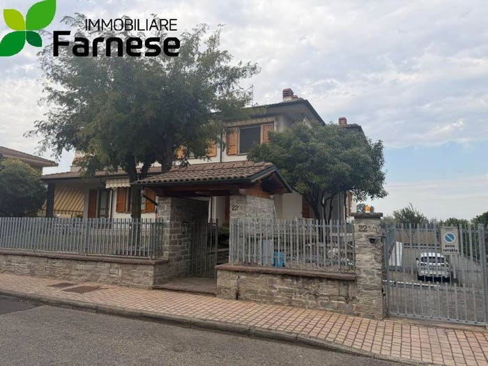 Casa con 5 locali in vendita in San Bonico, Piacenza