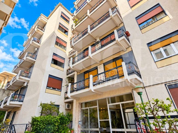 Appartamento con 5 locali in vendita in Via Nuova Panoramica dello Stretto, Litoranea Panoramica, Messina