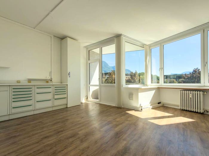 Appartamento quadrilocale in vendita in Corso della Libertà, Centro, Merano