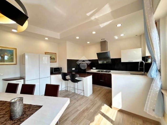 Appartamento quadrilocale in vendita in Via roma, Centro, Morciano di Romagna