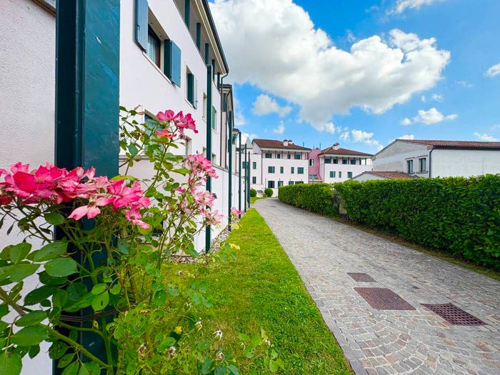 Appartamento con 6 locali in vendita in Via Santo Stefano, Zona Manfredini Rivadolmo Pesare, Este