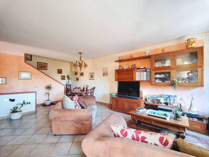 Appartamento con 6 locali in vendita in Via Livornese, La Vettola, Pisa