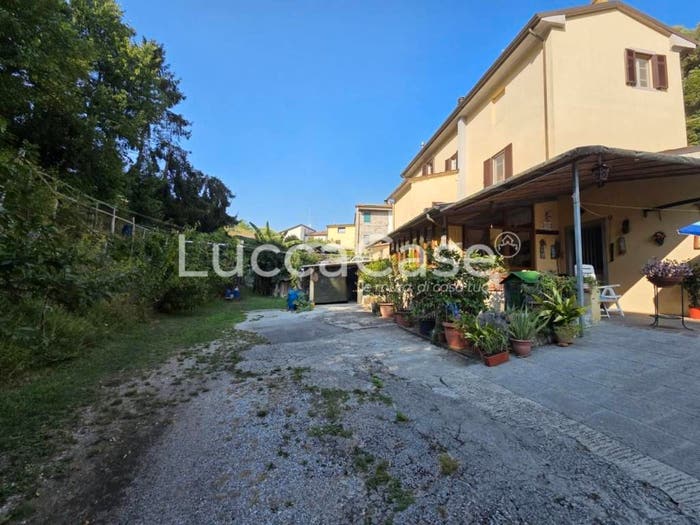 Casa con 6 locali in vendita in Via Pitoro Bar Lunardini, Pieve a Elici Montigiano Gualdo, Massarosa