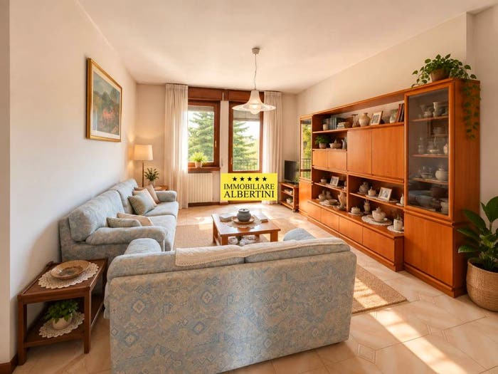 Appartamento con 5 locali in vendita in Via Santa Maria, Bussolengo