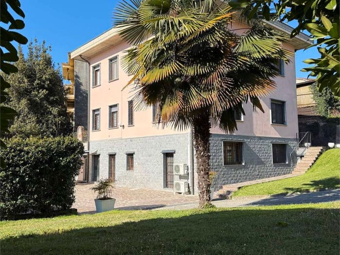 Appartamento quadrilocale in vendita in vicolo Monastero, Melegnano