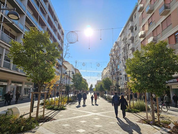Appartamento con 6 locali in vendita in Corso Umberto I, Piazza Salotto Corso Umberto, Pescara