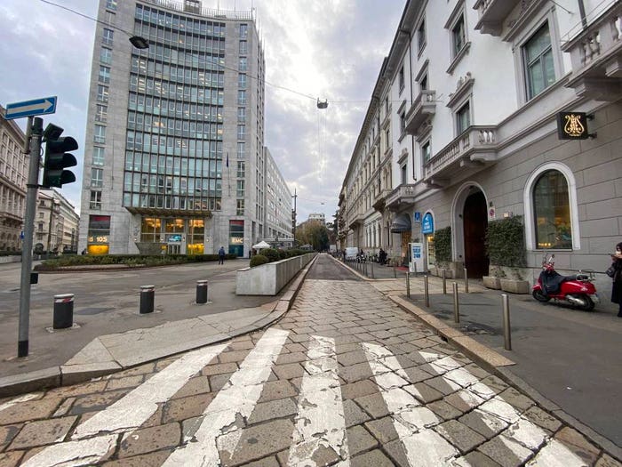 Appartamento con 6 locali in vendita in Piazza Stati Uniti d'America, Turati, Milano