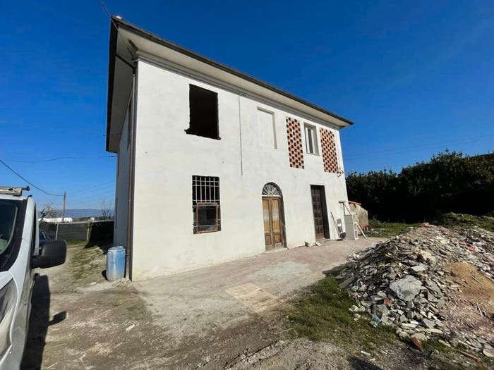 Casa con 5 locali in vendita in Via Firenze, Altopascio Centro, Altopascio