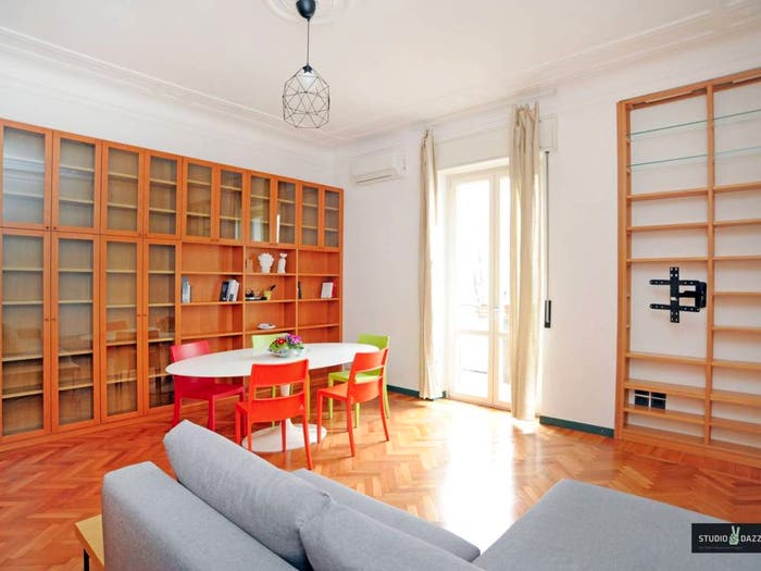 Appartamento trilocale in vendita in Viale Beatrice d'Este, Bocconi, Milano