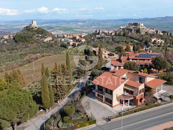Casa con 6 locali in vendita in Via Senese, Centro, Castiglione d'Orcia
