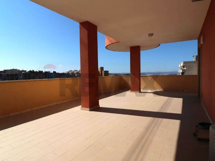 Appartamento con 6 locali in vendita in Centro, Matera