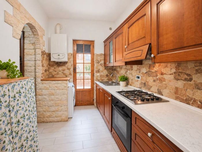Casa quadrilocale in vendita in Via Ugo Foscolo, Spadellata Cinque Miglia, Anzio
